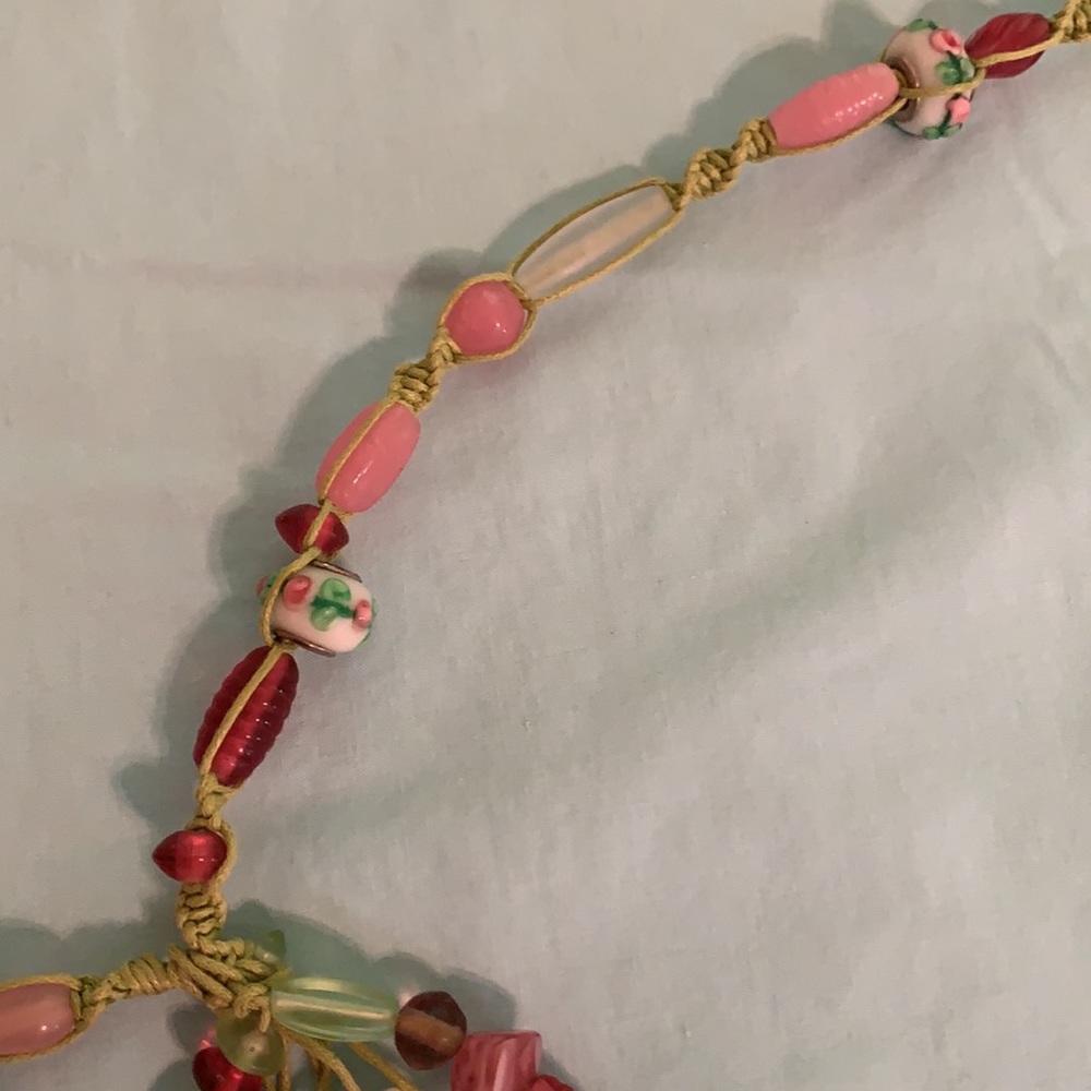 Beautiful macrame necklace - Picture 2 of 3